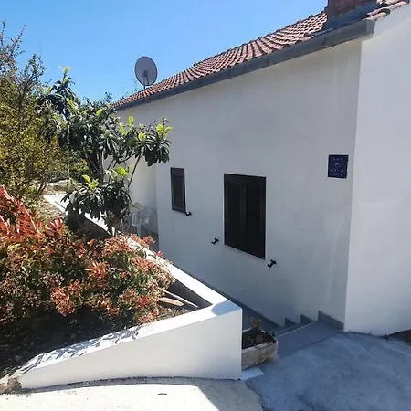 Villa Paradise Garden *