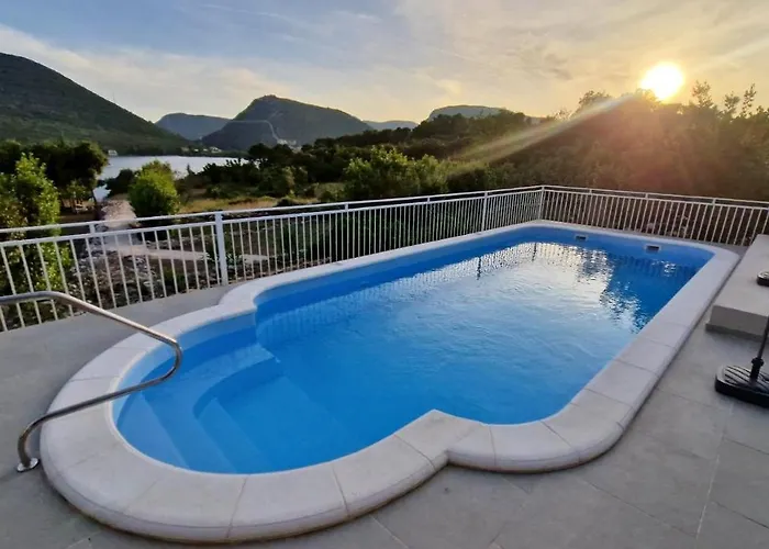 Paradise Garden Vila *