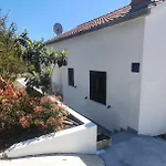 Vila Paradise Garden *