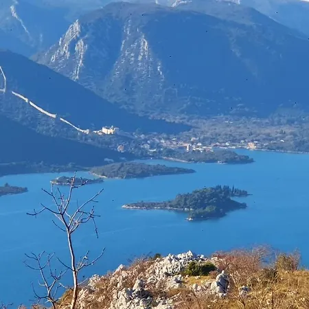 Paradise Garden Ston