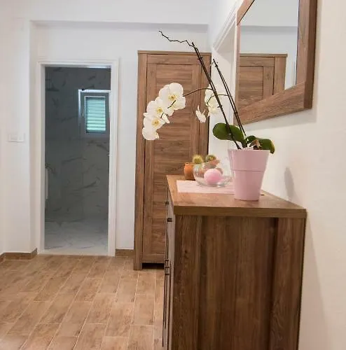 فيلة Paradise Garden ستون